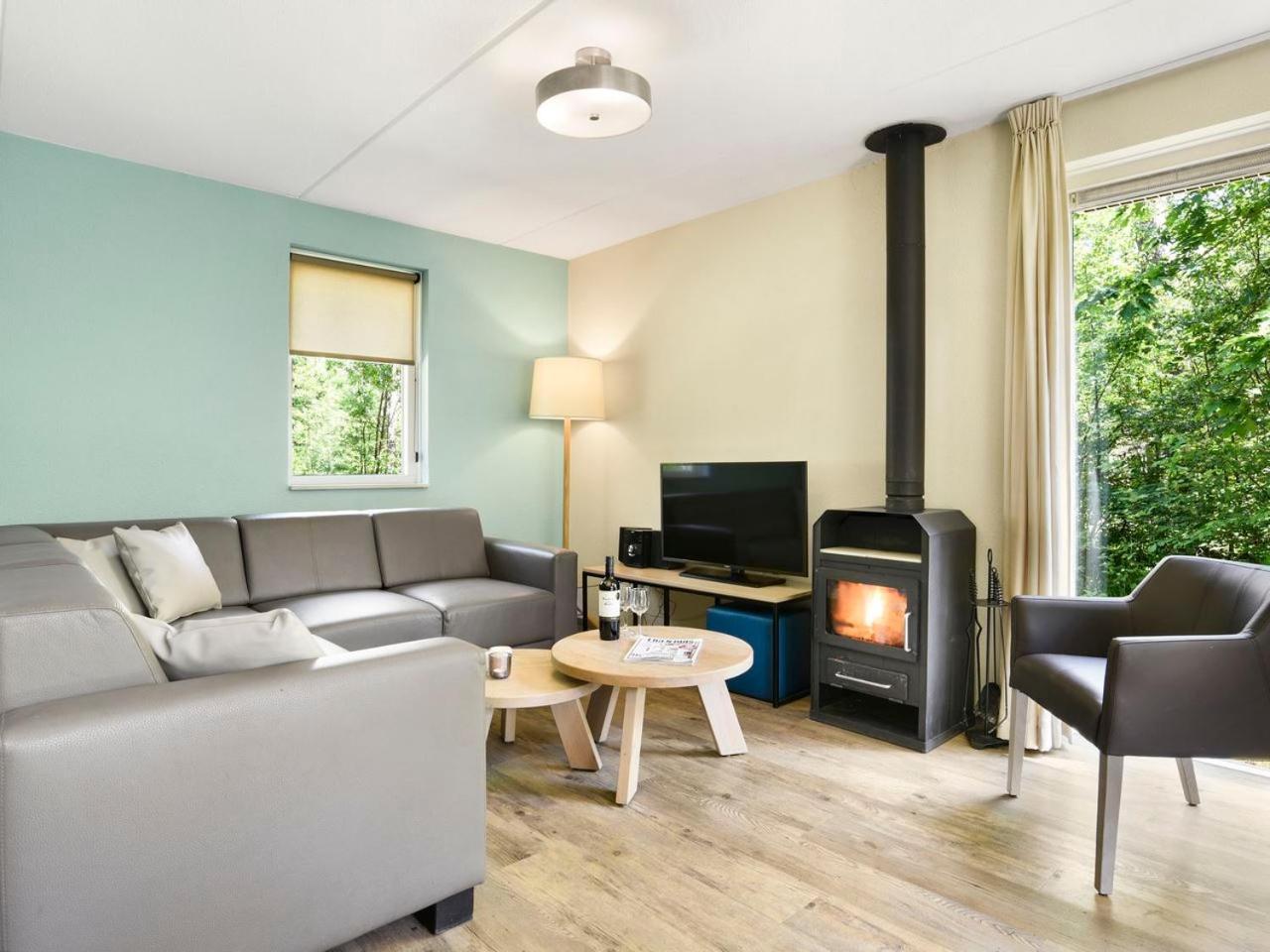 Luxury 4-Person Bungalow In The Holiday Park Landal Twenhaarsveld Holten Habitación foto