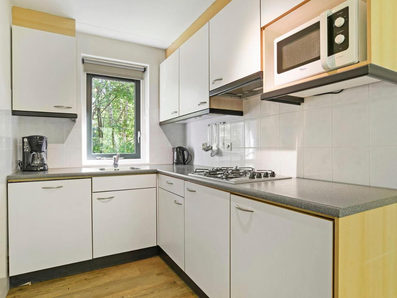 Luxury 4-Person Bungalow In The Holiday Park Landal Twenhaarsveld Holten Habitación foto