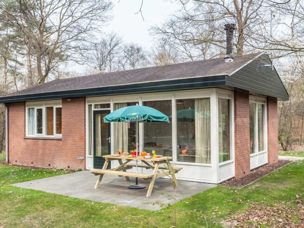 Luxury 4-Person Bungalow In The Holiday Park Landal Twenhaarsveld Holten Exterior foto